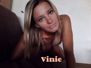 Vinie Chatte Rasée