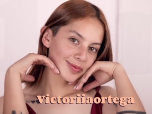 victoriiaortega Chatte Rasée