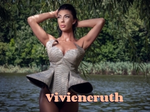 vivieneruth Chatte Rasée