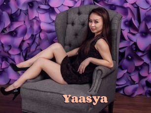 Yaasya Chatte Rasée