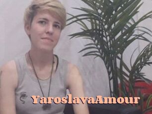 YaroslavaAmour Chatte Rasée
