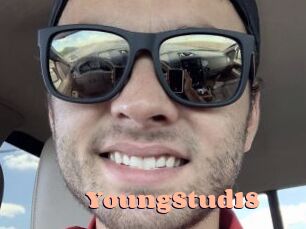 YoungStud18 Chatte Rasée