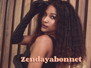 zendayabonnet Chatte Rasée